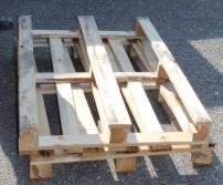 Première récolte de palettes en bois valorisable dans les entreprises awansoises (31 mai 2017)