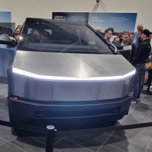 Anniversaire de Tesla (10/10/2024)